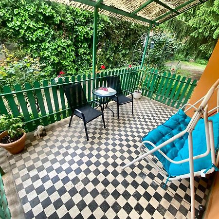 Grany'S Retro Guesthouse Near Budapest Airport Vecsés Zewnętrze zdjęcie