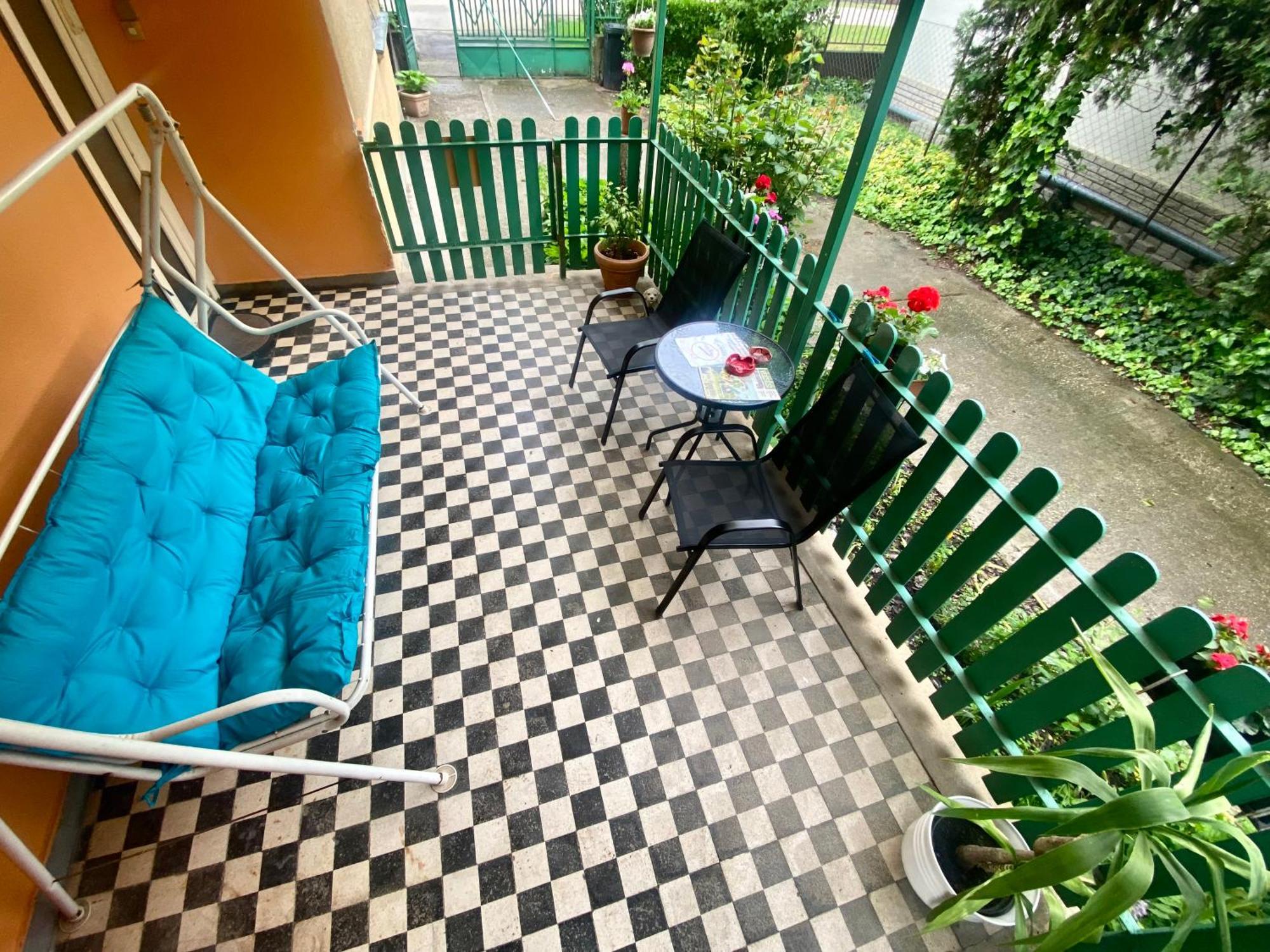 Grany'S Retro Guesthouse Near Budapest Airport Vecsés Zewnętrze zdjęcie